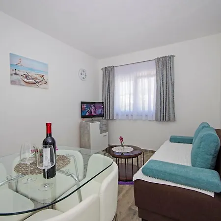 Emma Apartment