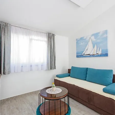 Apartment Emma *