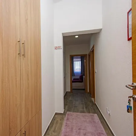 Emma Apartment *