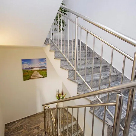 Apartment Emma Podstrana