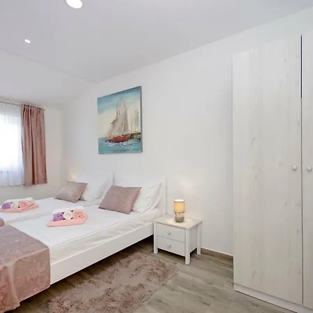 Emma Apartment
